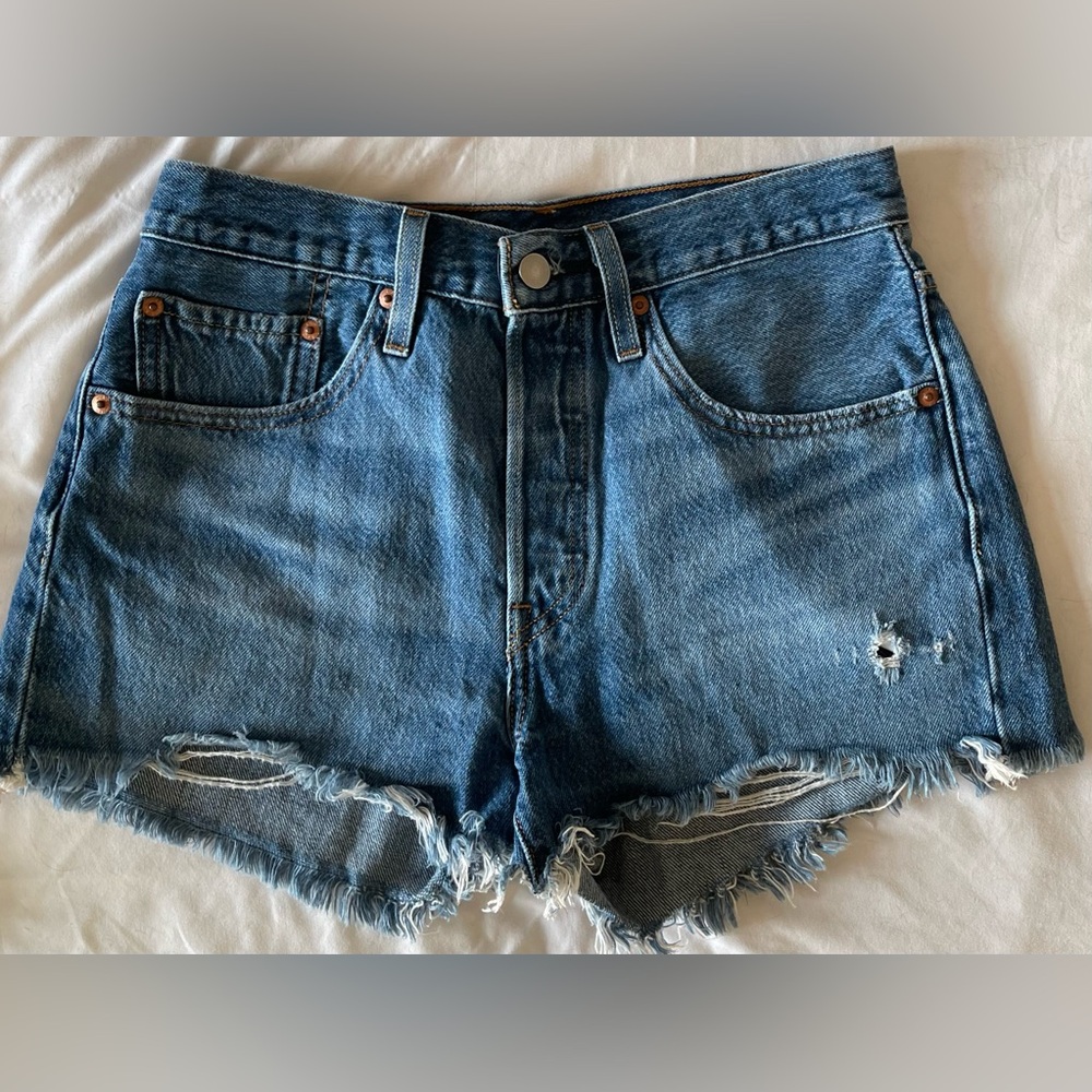 Levi’s 501 Jean High Rise Shorts Size 26